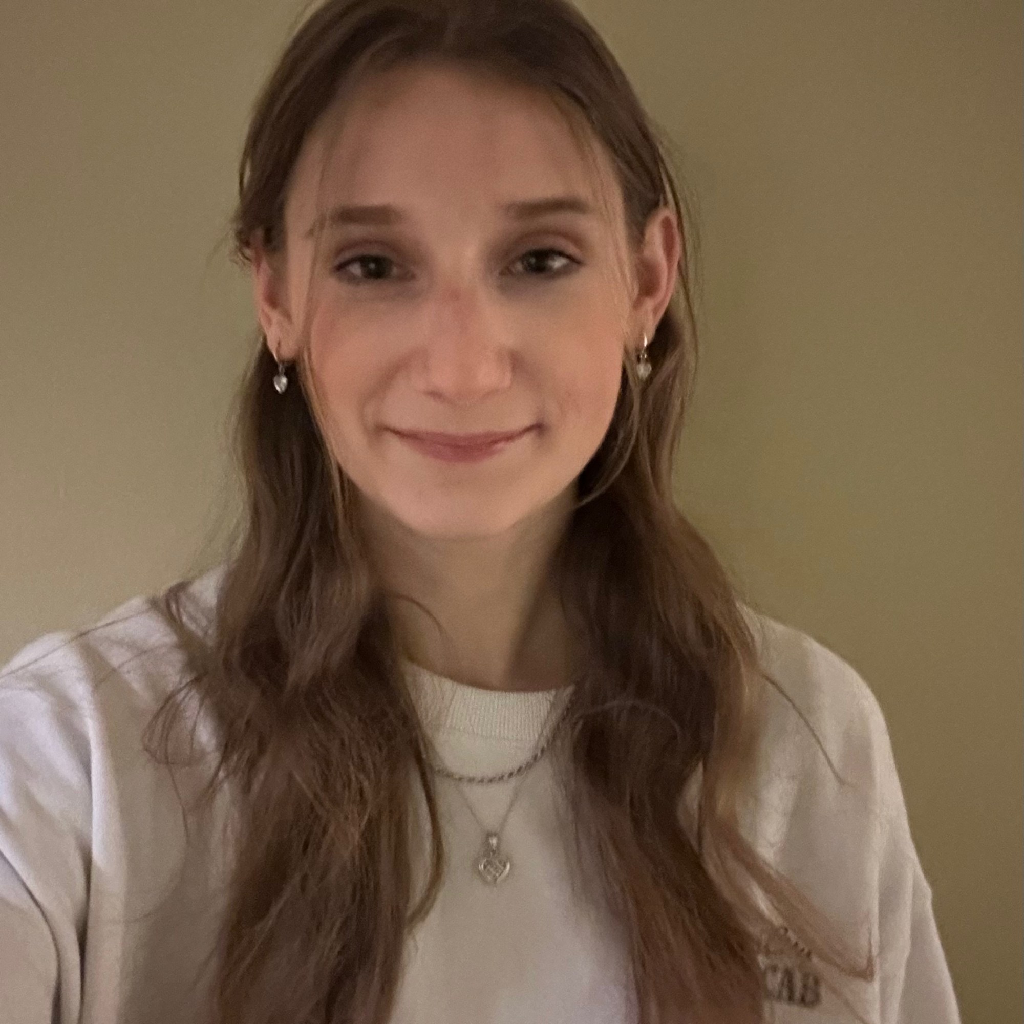 Elizabeth Sadler, Undergraduate (GT Biochemistry), esadler9[at]gatech.edu, From: USA